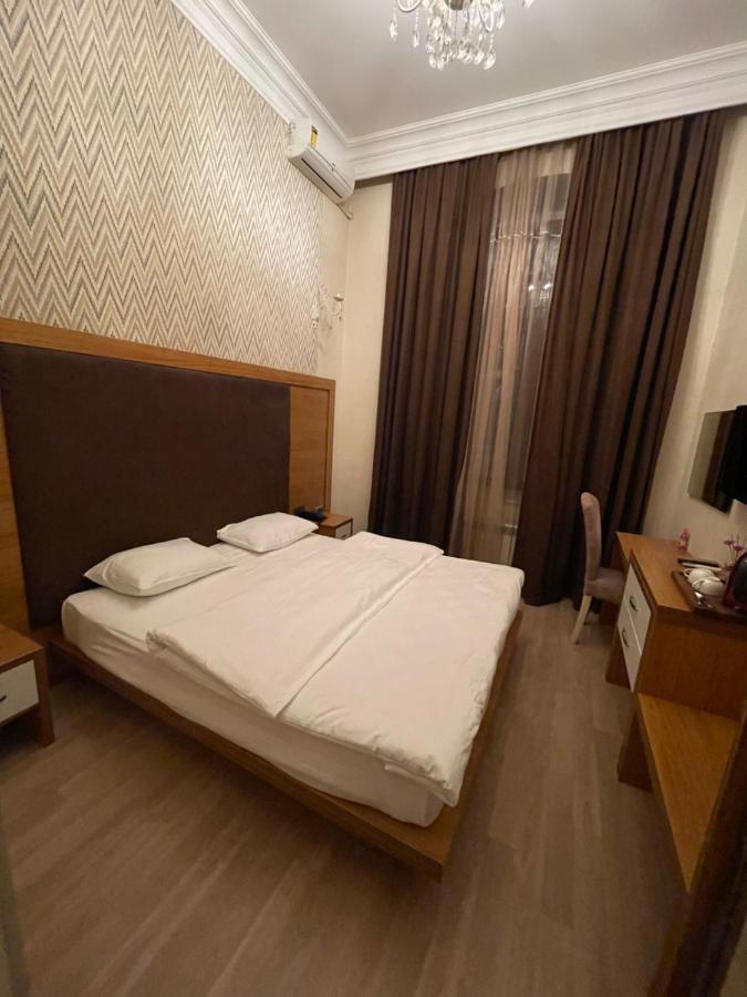 Solo Hotel On Nizami Street Баку Екстер'єр фото