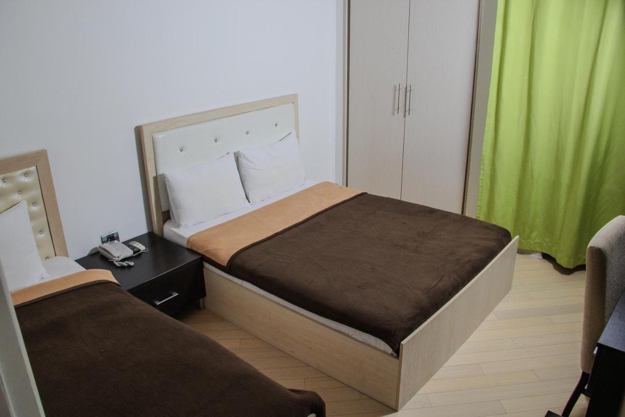 Solo Hotel On Nizami Street Баку Екстер'єр фото