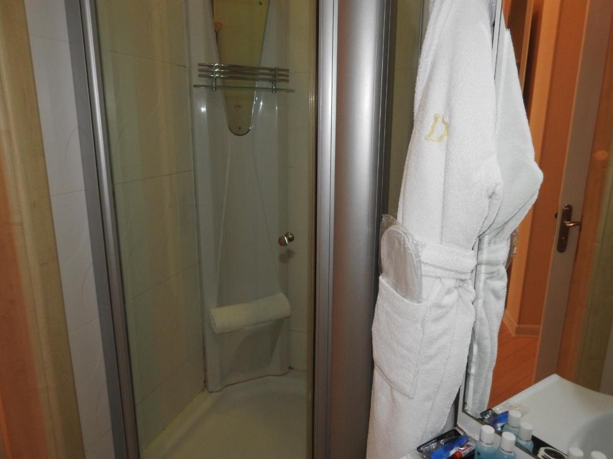 Solo Hotel On Nizami Street Баку Екстер'єр фото