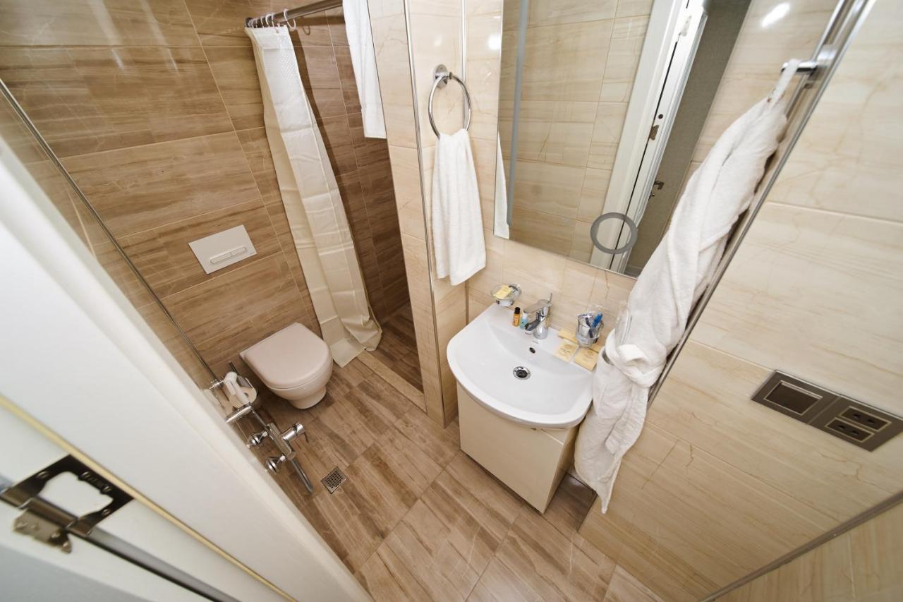 Solo Hotel On Nizami Street Баку Екстер'єр фото